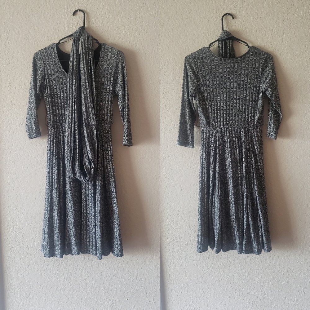 Robbie Bee Ladies Petite Small Sweater Dress